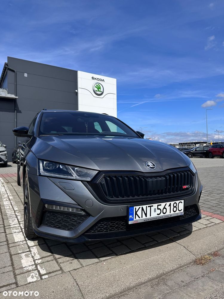 Skoda Octavia Combi 1.4 TSI iV DSG RS - 2