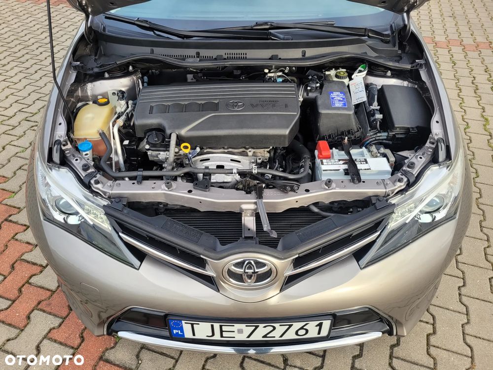 Toyota Auris 1.33 VVT-i Premium Comfort - 32