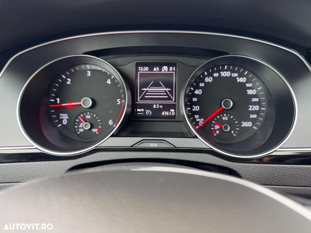 Volkswagen Passat 2.0 TDI DSG (BlueMotion Technology) Comfortline - 34