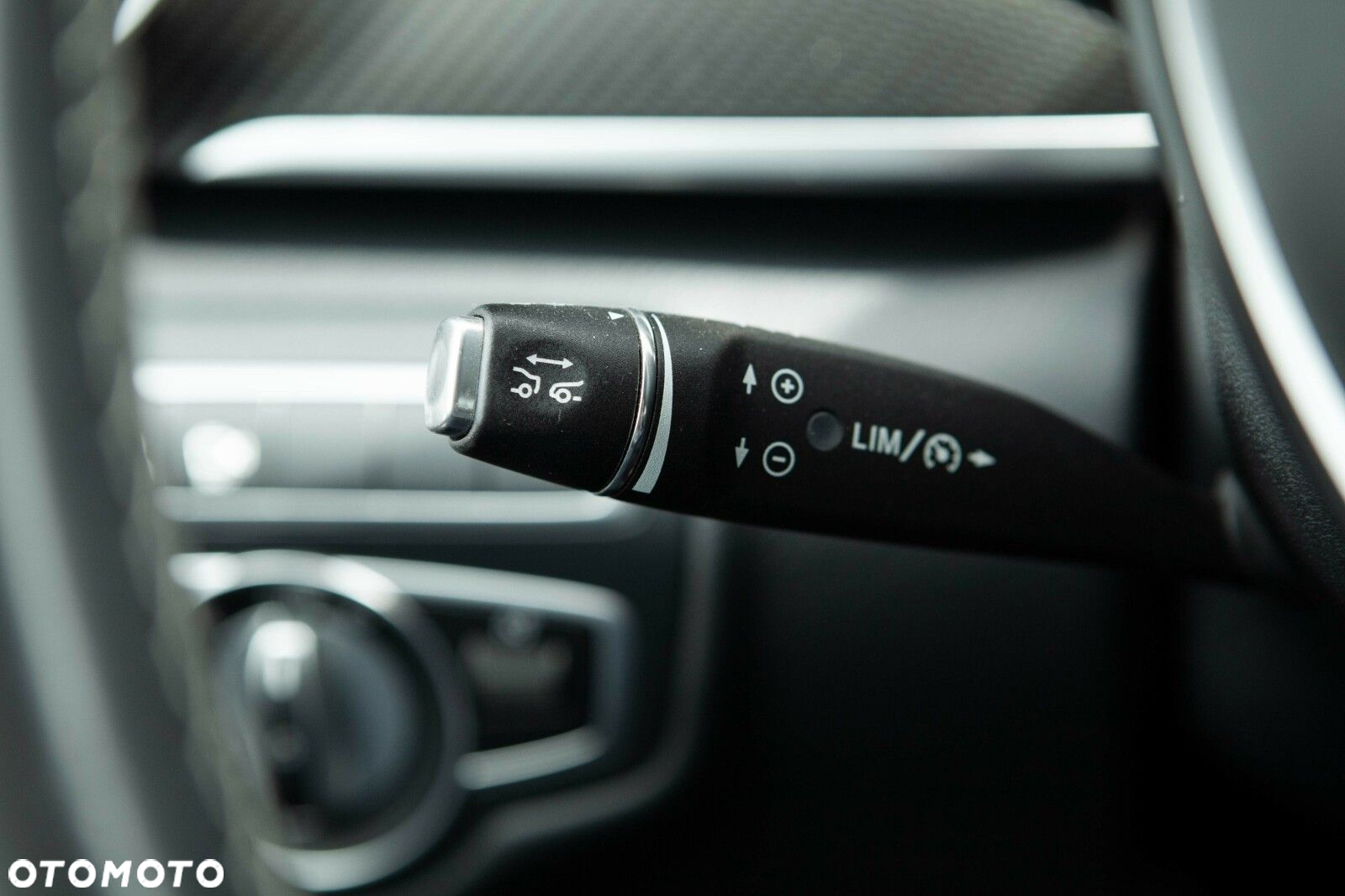 Mercedes-Benz Klasa V 300 d 4-Matic Avantgarde 9G-Tronic (d³ugi) - 24