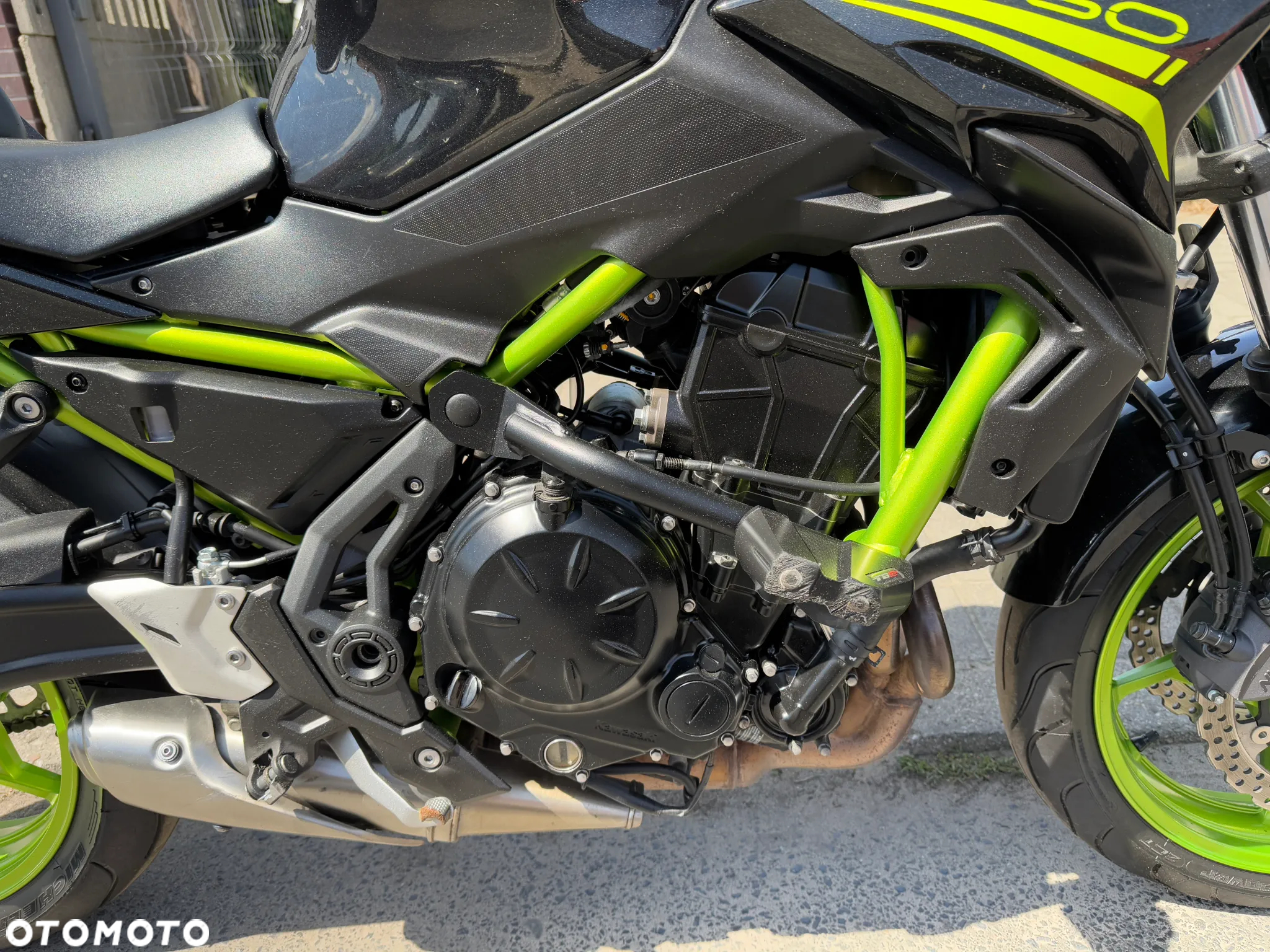 Kawasaki Z 650 - 19