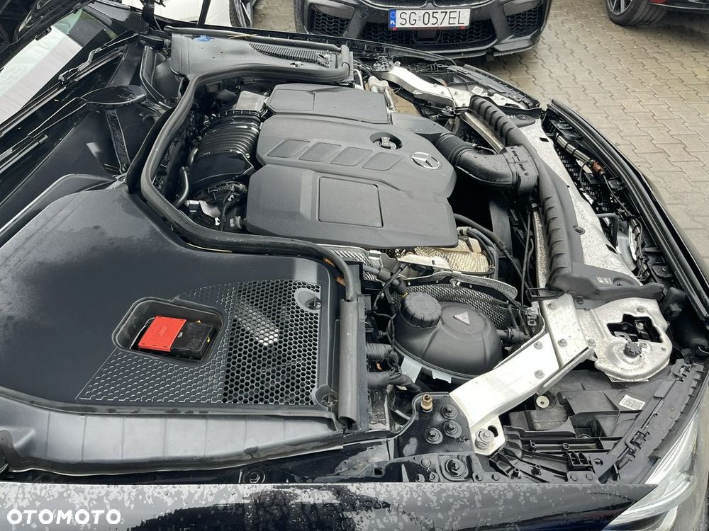 Mercedes-Benz Klasa E 220 d Avantgarde - 16