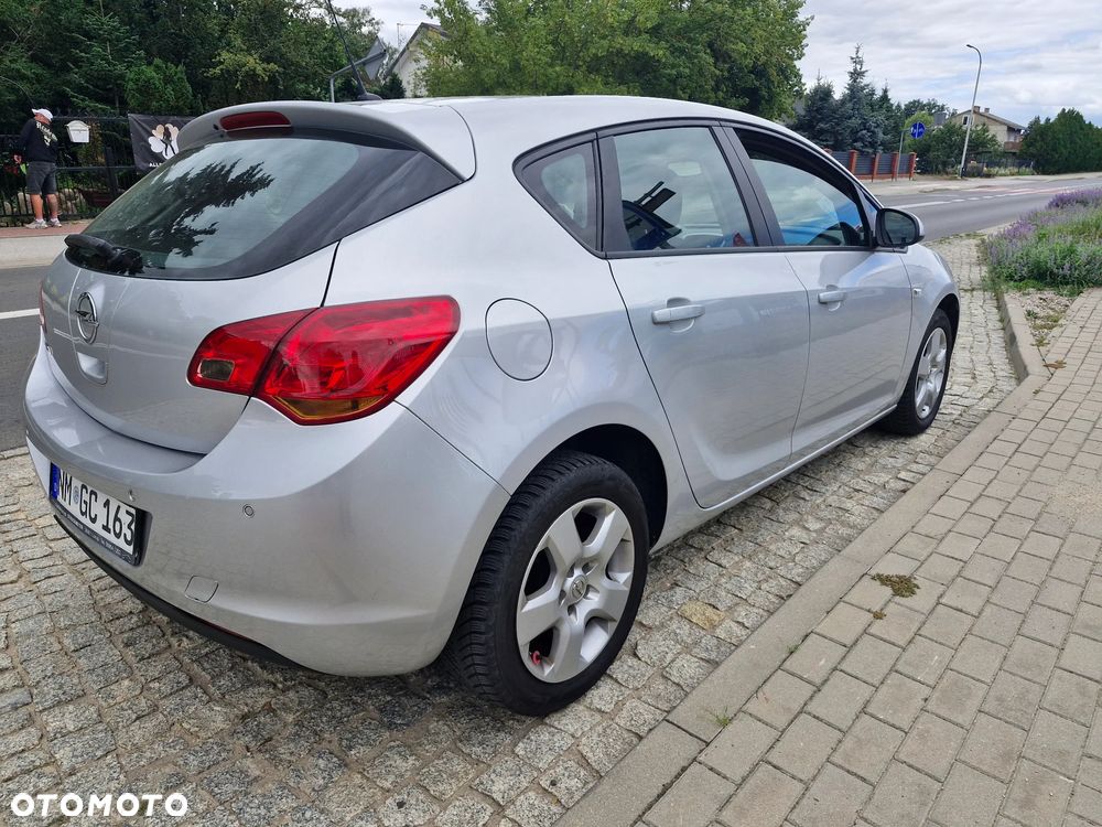 Opel Astra - 6