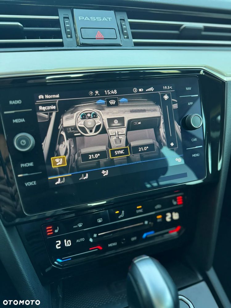 Volkswagen Passat - 17