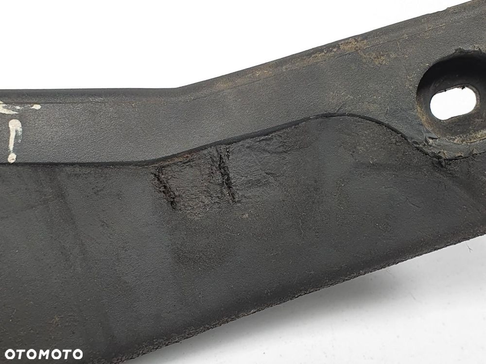 CHLAPACZ LEWY TYŁ TYLNY AUDI A4 B5 8D0854857 - 2