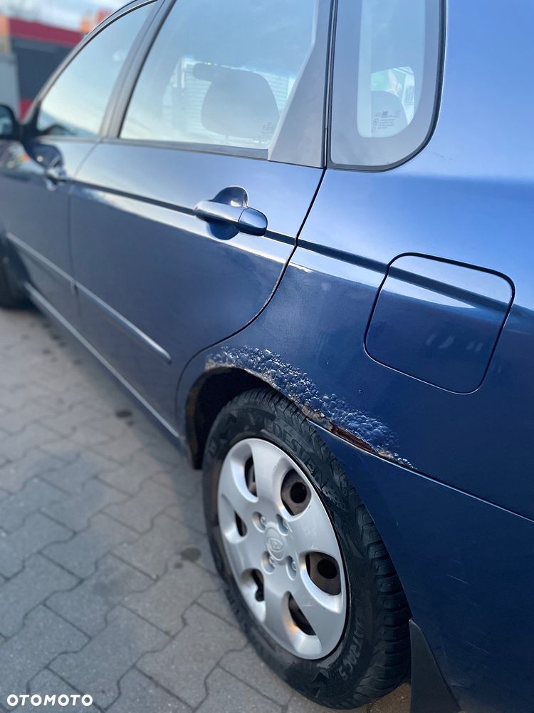 Kia Cerato 1.6 LX - 4