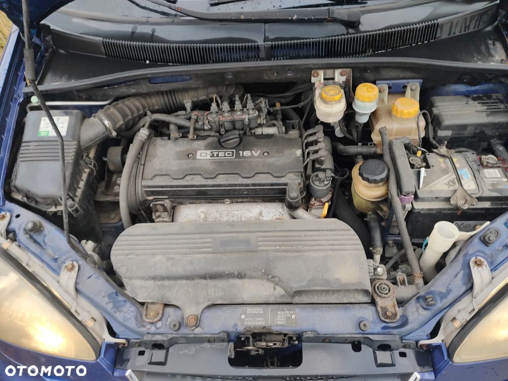 Chevrolet Rezzo 2.0 CDX - 3