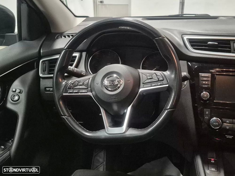Nissan Qashqai 1.3 DIG-T N-Connecta LED+SKY - 9