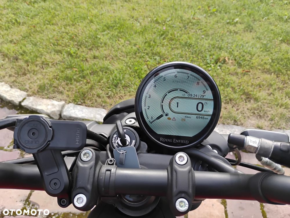 Royal Enfield Guerrilla - 16