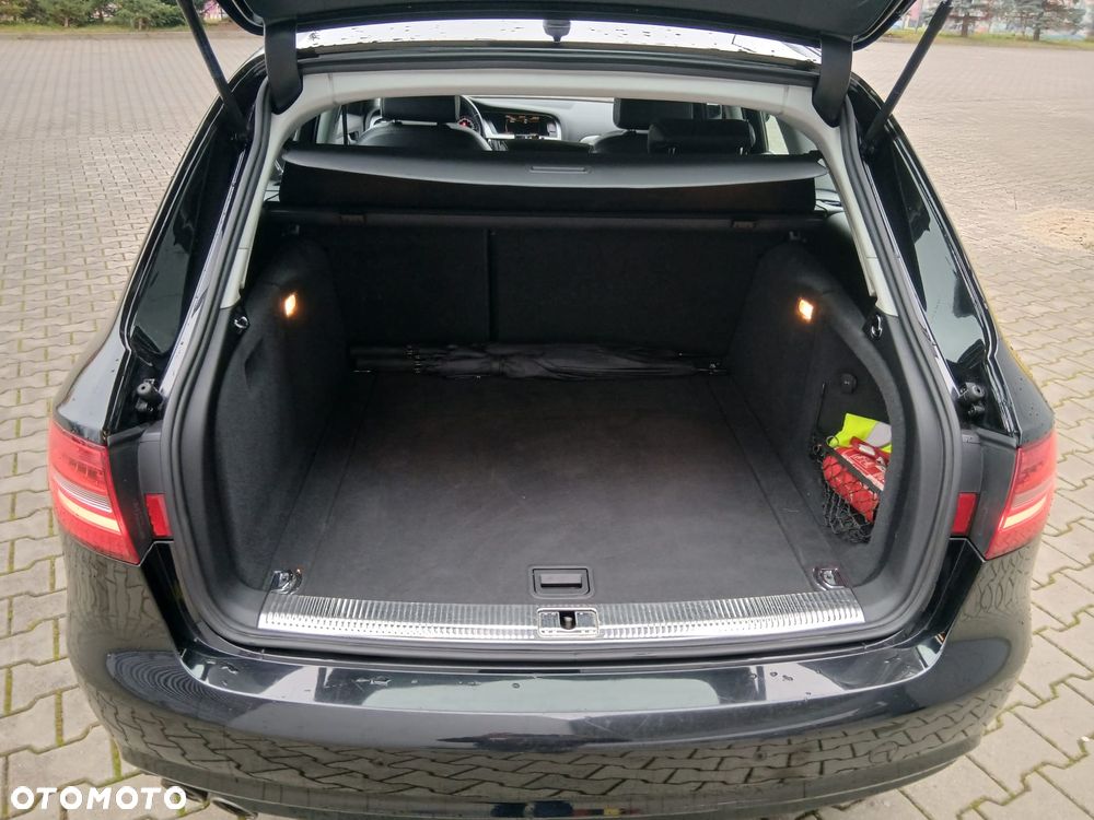 Audi A4 Avant 2.0 TDI - 8