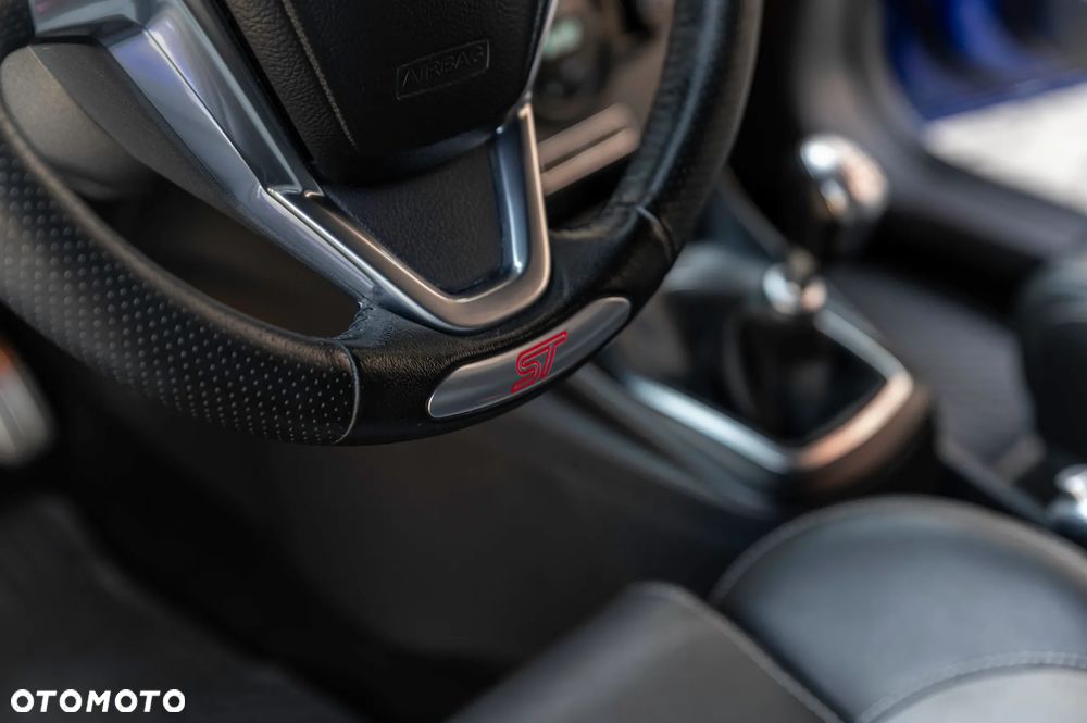 Ford Fiesta 1.6 EcoBoost ST - 35
