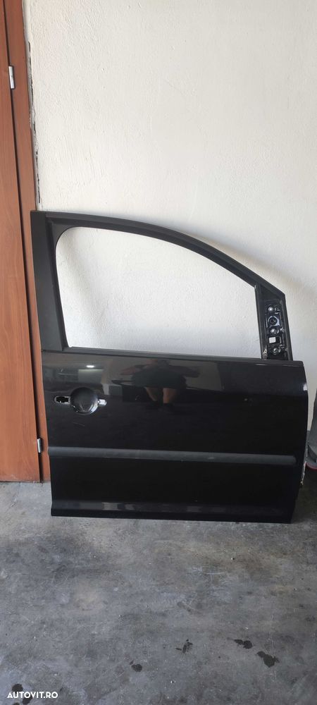 Usa dreapta fata volkswagen vw caddy an 2008 cod culoare C9Z - 1