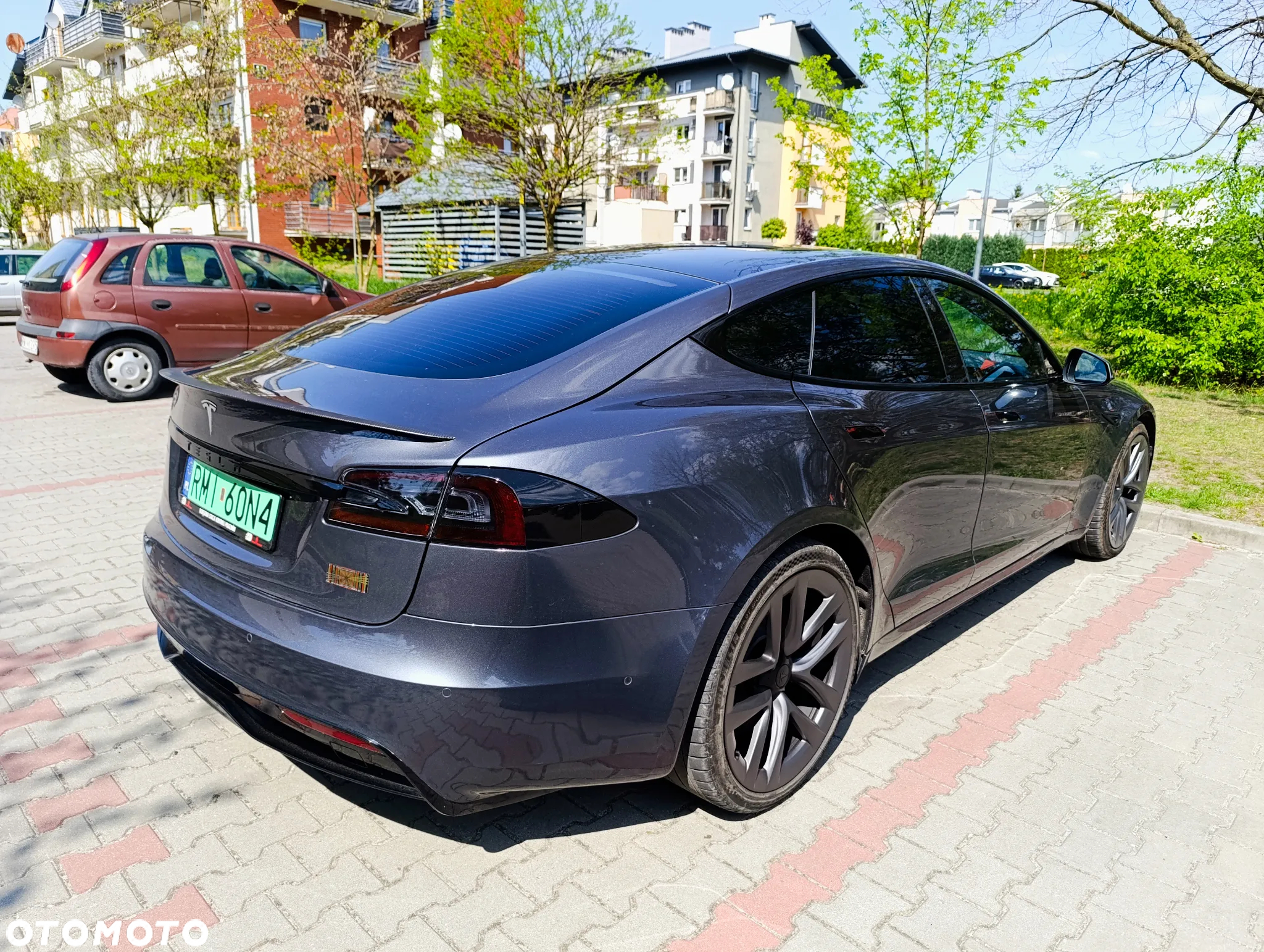 Tesla Model S Plaid - 5
