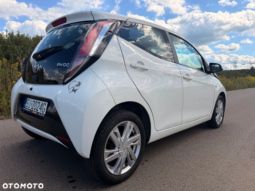 Toyota Aygo x-clusiv - 4