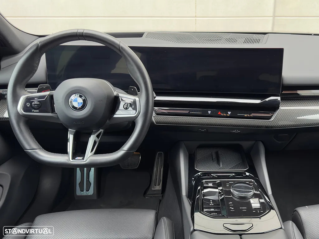BMW 520 d Pack Desportivo M - 6