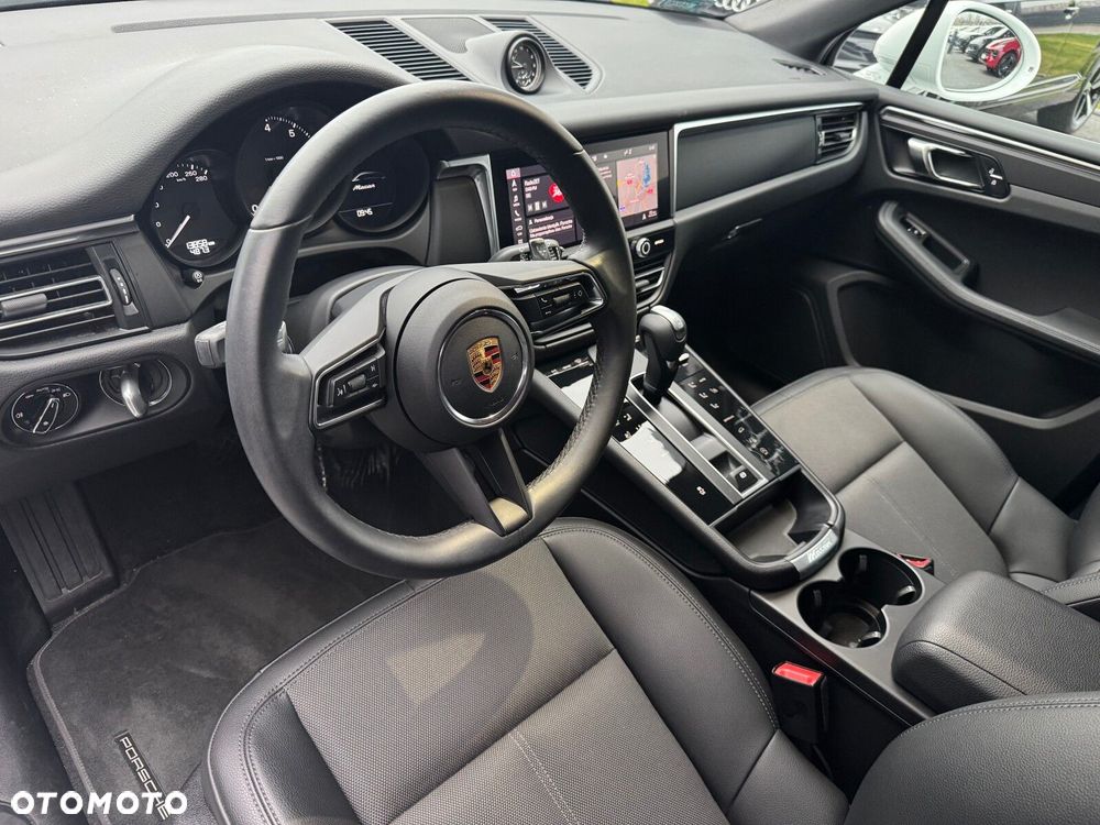 Porsche Macan Standard - 11