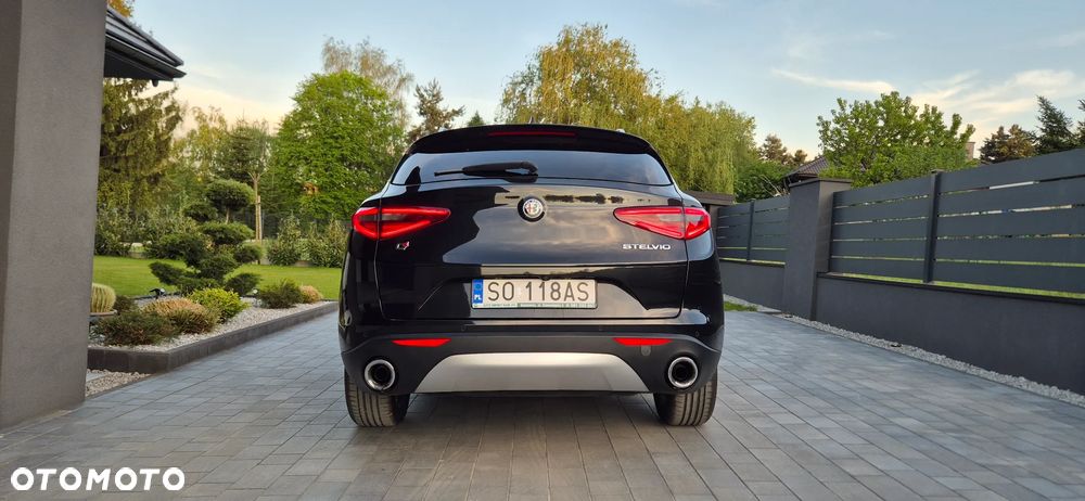 Alfa Romeo Stelvio 2.0 Turbo 16V AT8-Q4 Super - 11