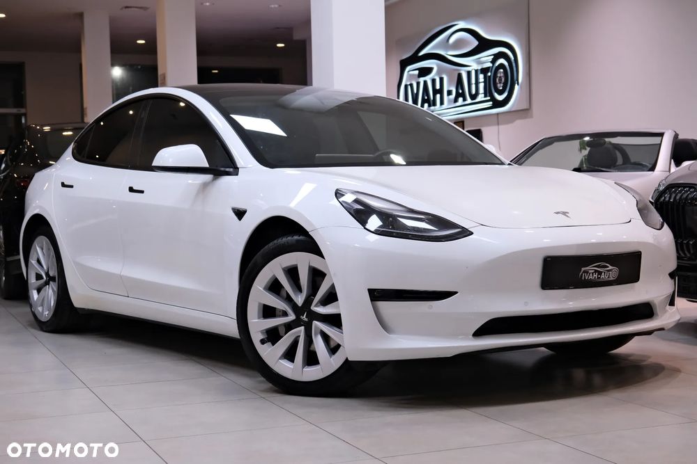 Tesla Model 3 Standard Range Plus - 2