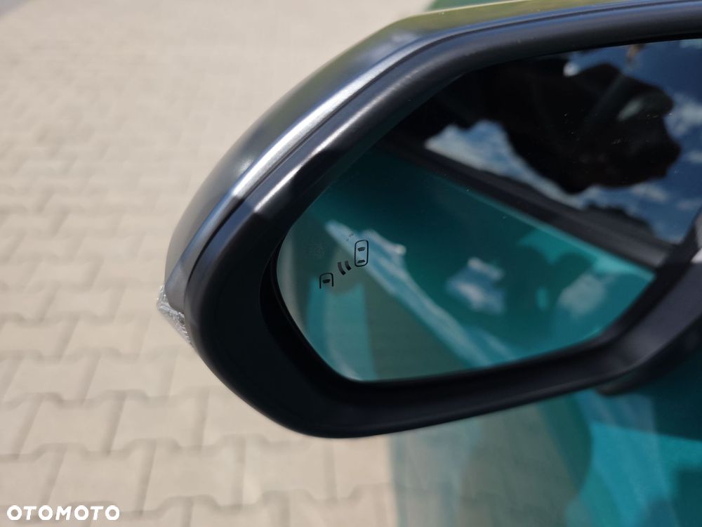 Toyota Corolla - 12