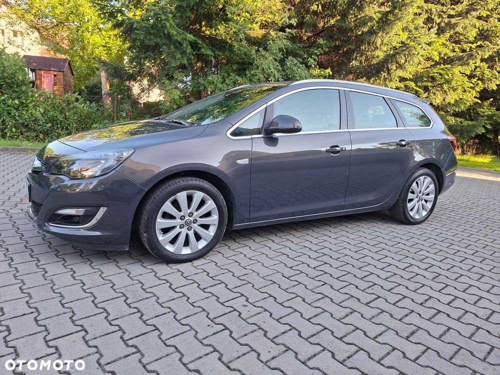 Opel Astra 1.4 T Cosmo - 4