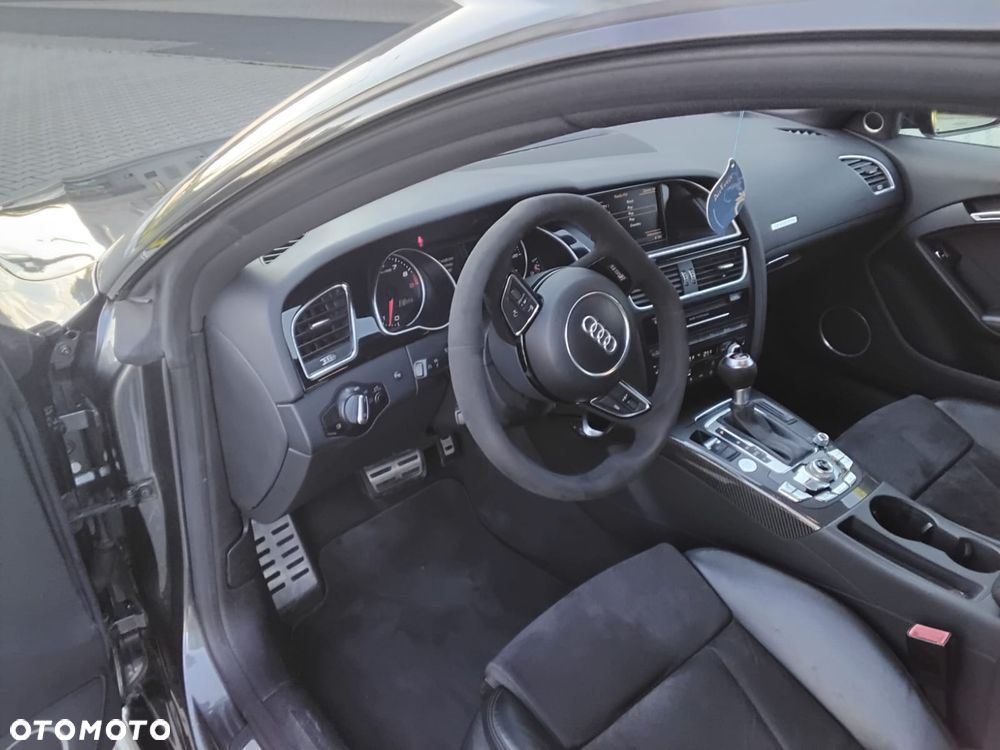 Audi RS5 Coupé Standard - 15