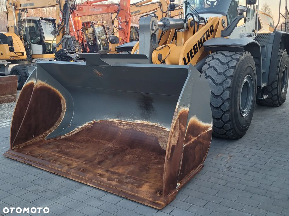 Liebherr L566 X-Power / 2024rok / WAGA / SUPER STAN / - 11