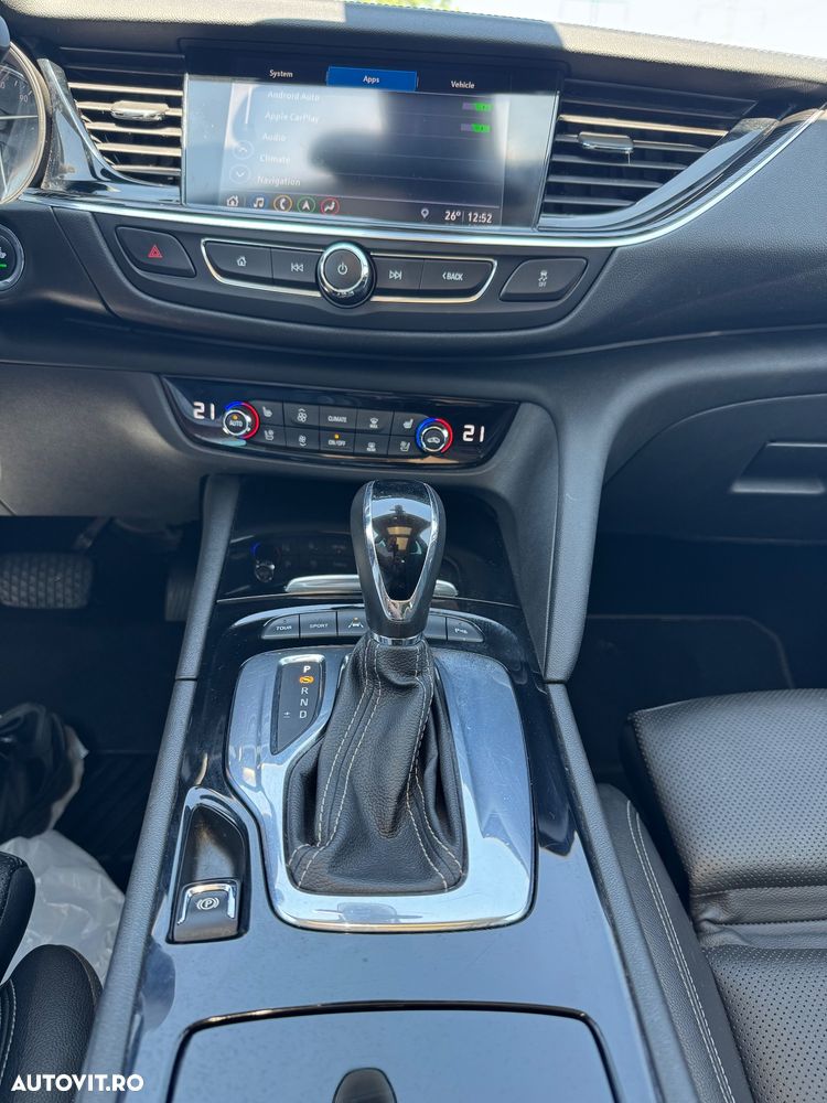Opel Insignia - 11