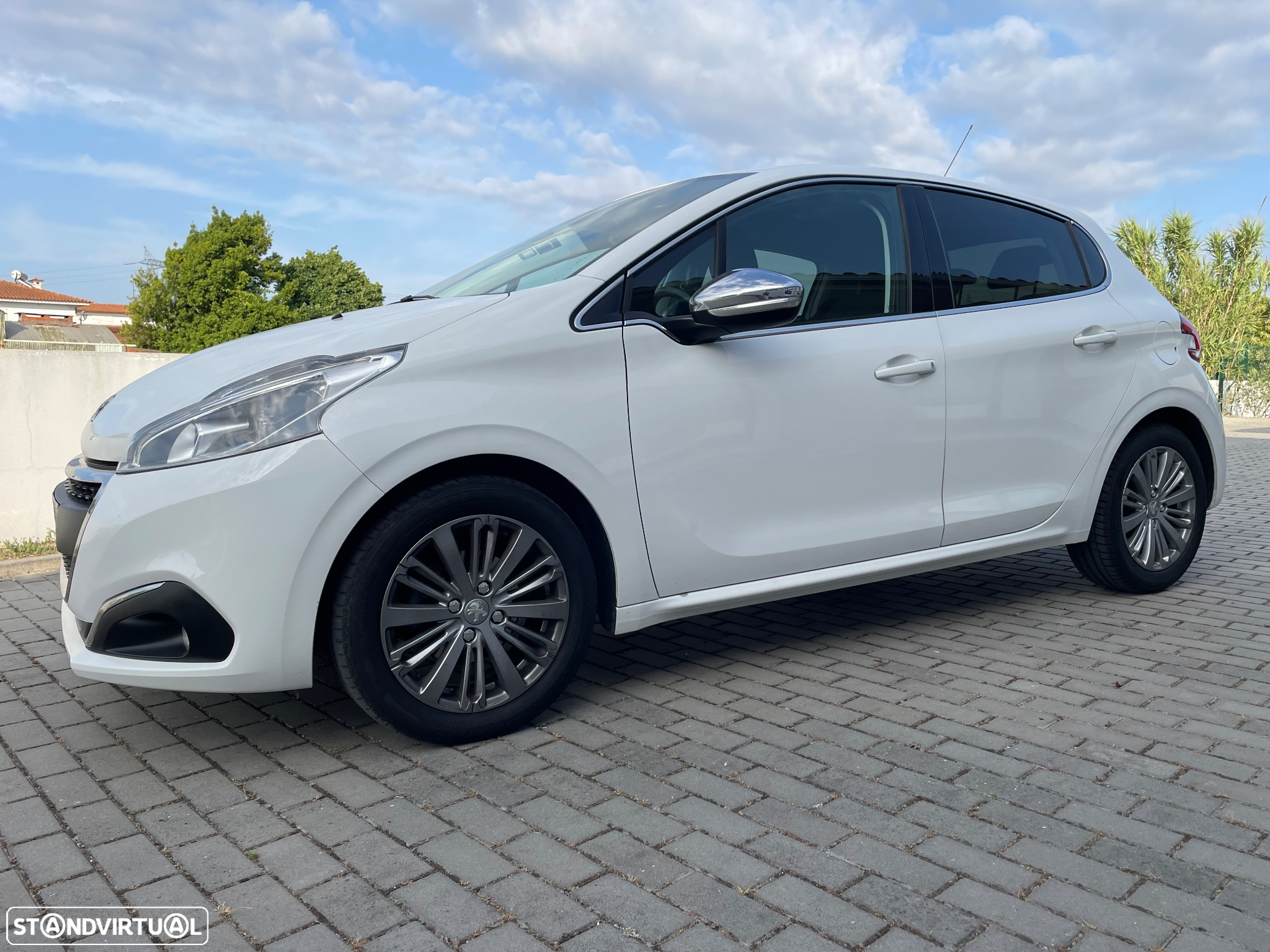 Peugeot 208 1.6 BlueHDi Allure - 6