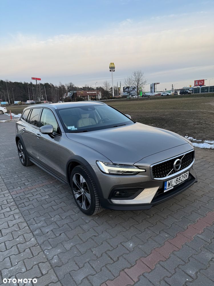 Volvo V60 B5 B AWD Inscription - 2