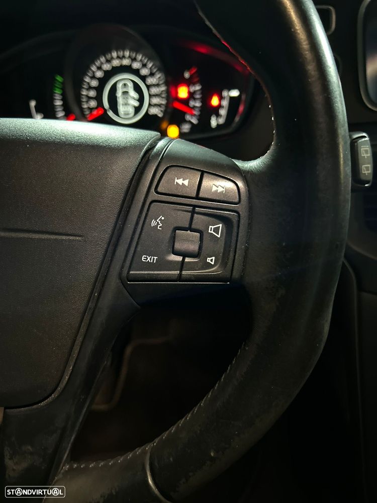 Volvo V40 D2 Powershift - 15