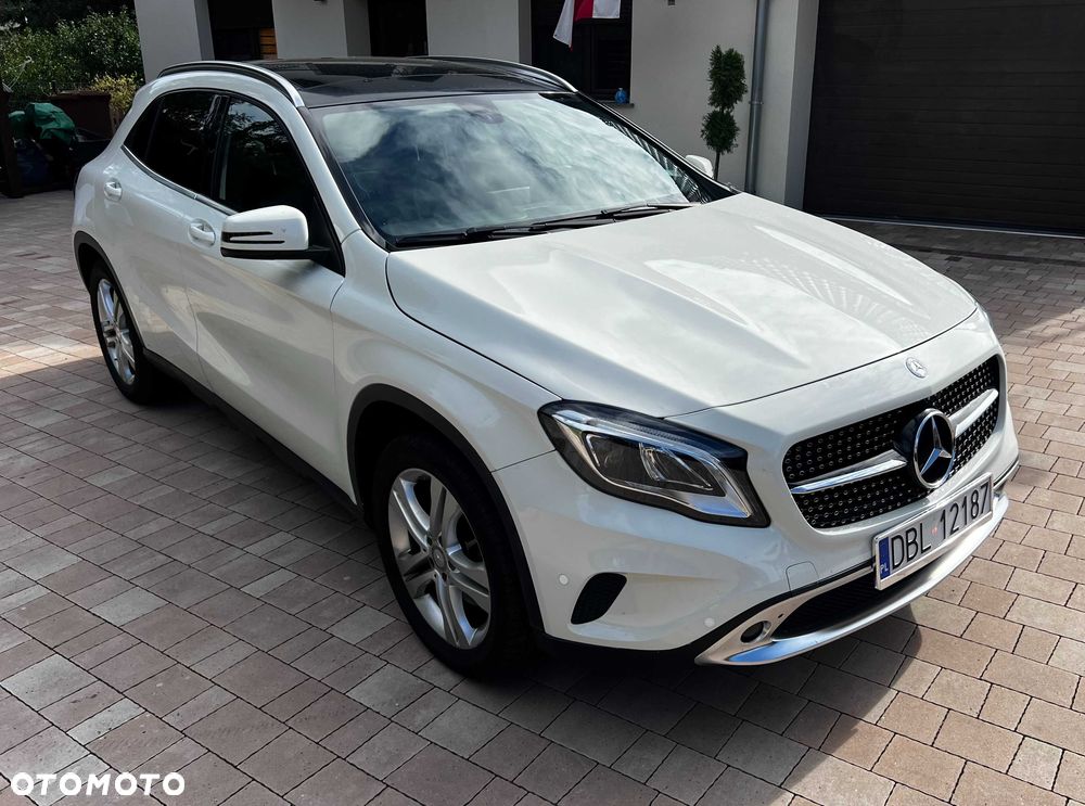 Mercedes-Benz GLA - 2