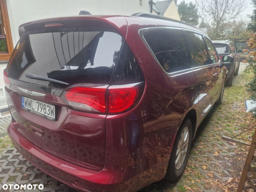 Chrysler Pacifica - 9