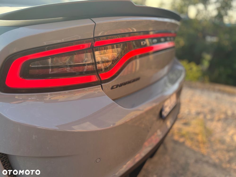 Dodge Charger 5.7 R/T Daytona - 21