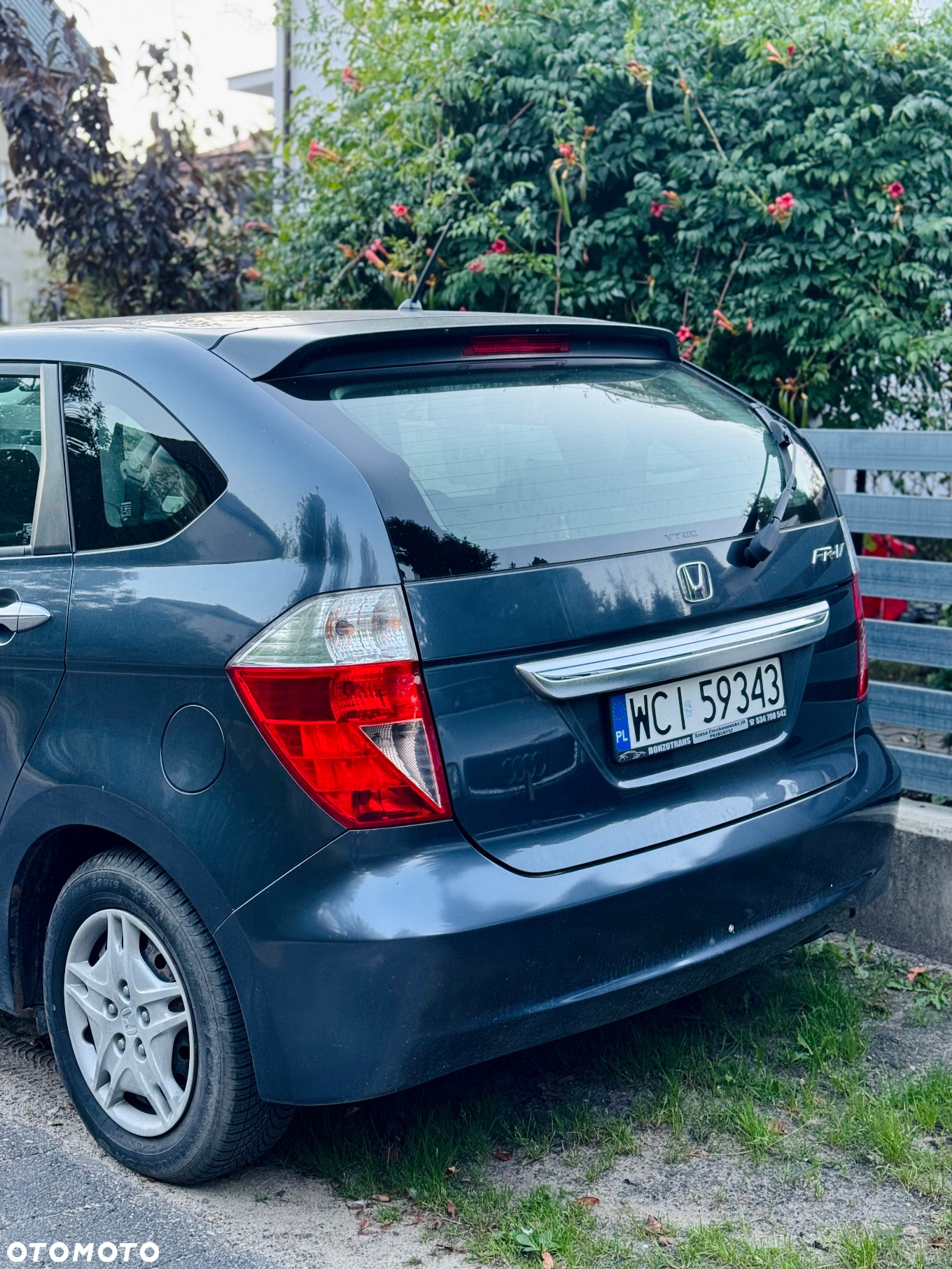 Honda FR-V - 3