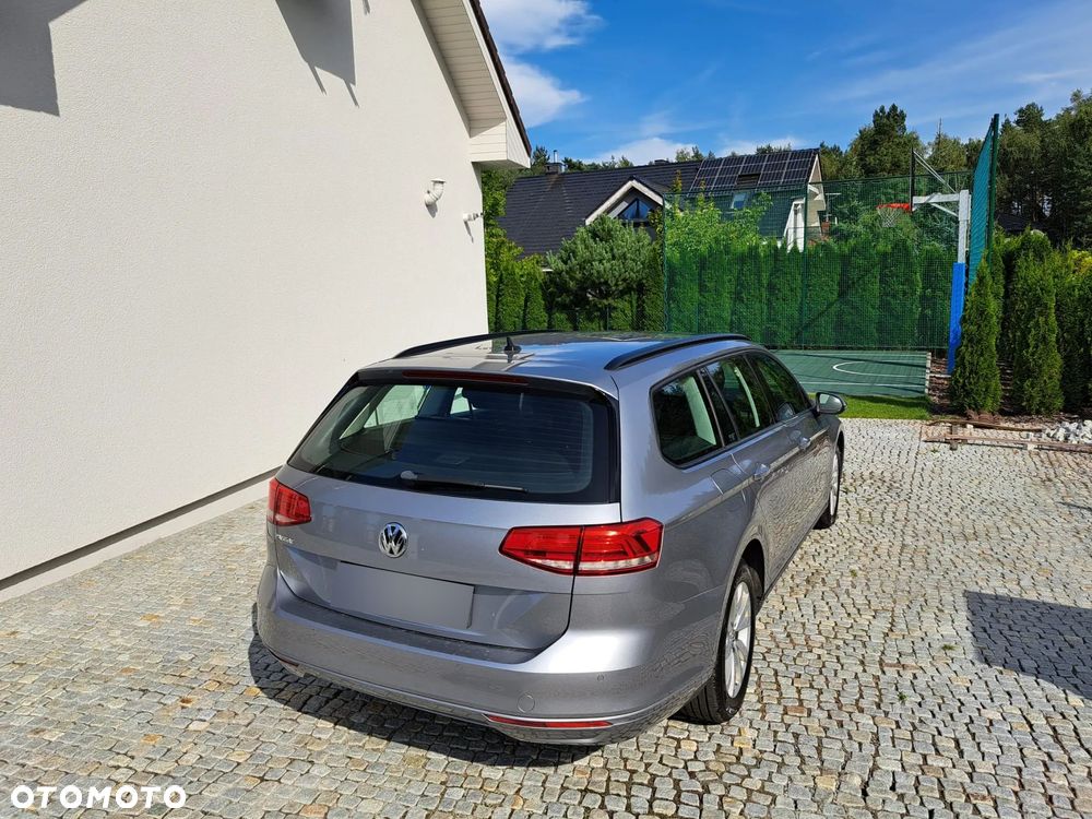 Volkswagen Passat - 5