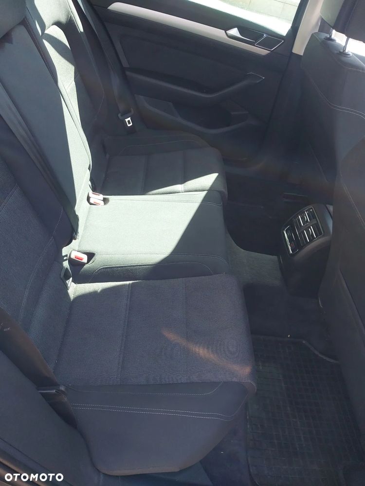 Volkswagen Passat 2.0 TDI BMT Comfortline DSG - 38