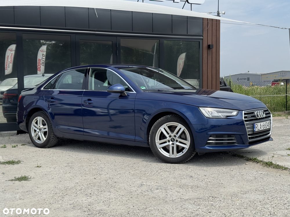 Audi A4 Limousine - 4