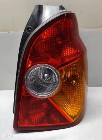 LAMPA PRAWA TYŁ EUROPA  HYUNDAI TERRACAN 05 ROK 2,9 CRDI - 1