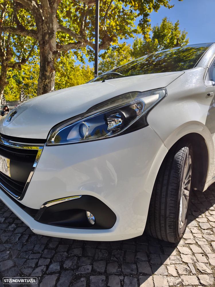 Peugeot 208 1.2 PureTech Style - 3