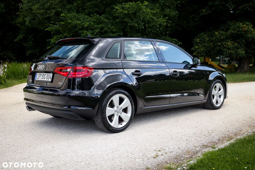 Audi A3 Sportback 2.0 TDI Ambition - 12