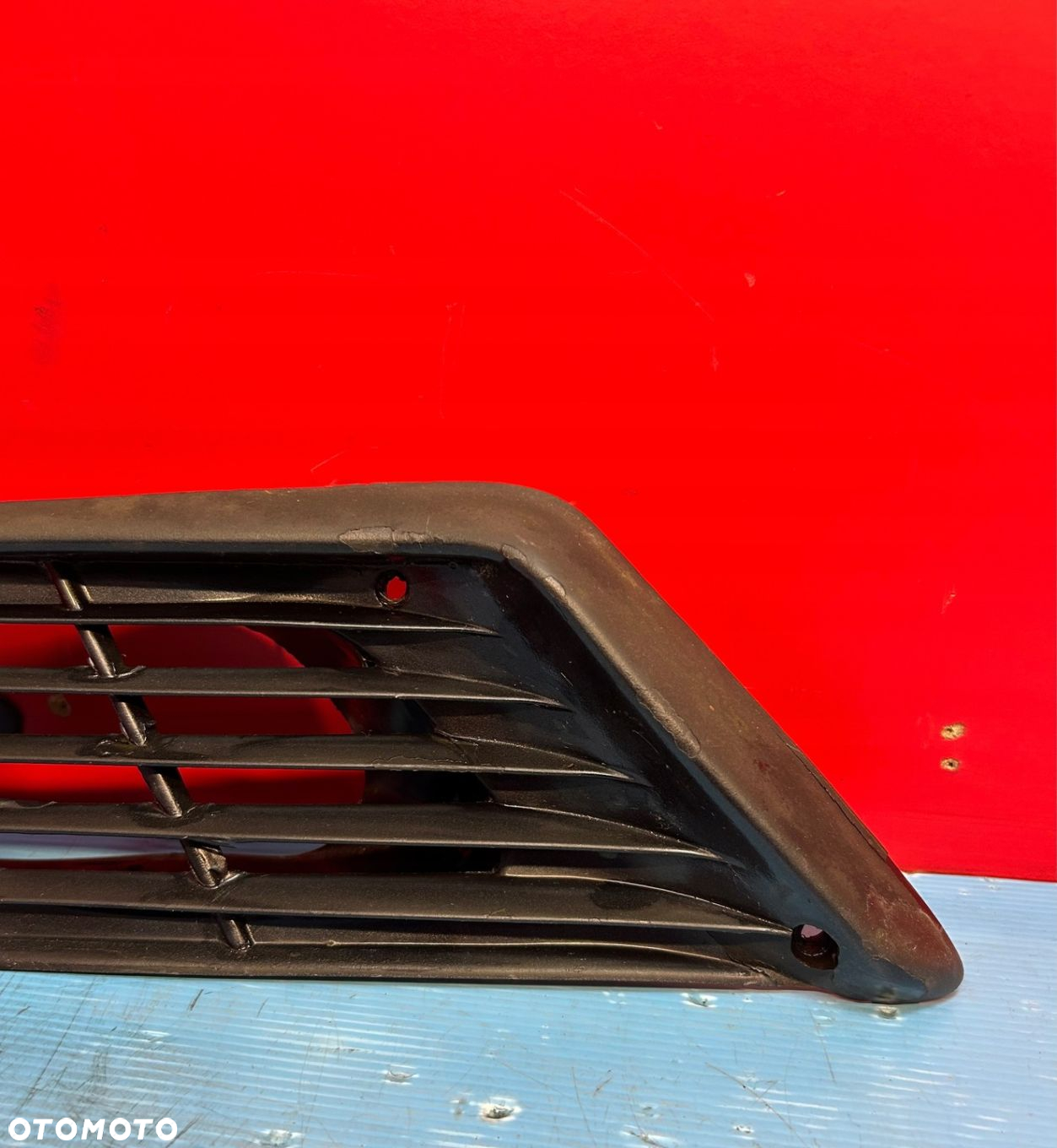 LEWA BOCZNA KRATKA WLOTU POWIETRZA FIAT 126P MALUCH - 2