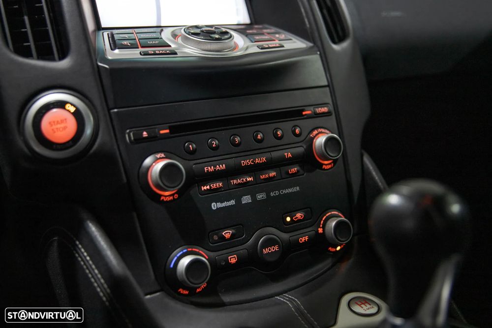 Nissan 370 Z Standard - 26