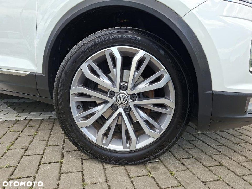 Volkswagen T-Roc - 10