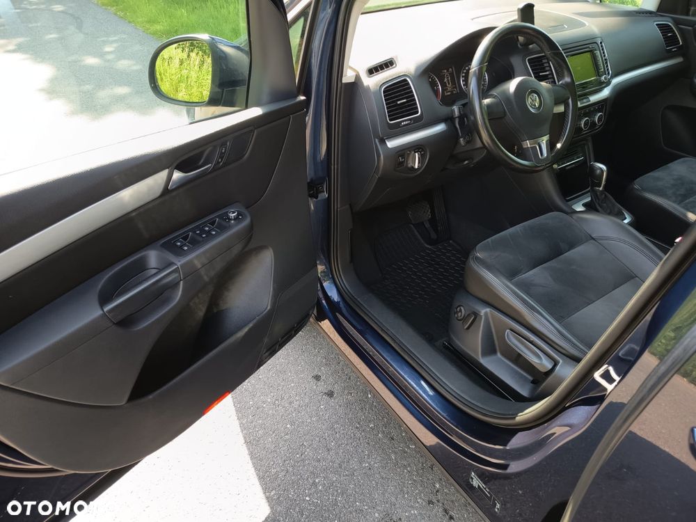 Volkswagen Sharan 2.0 TDI Comfortline DSG - 11