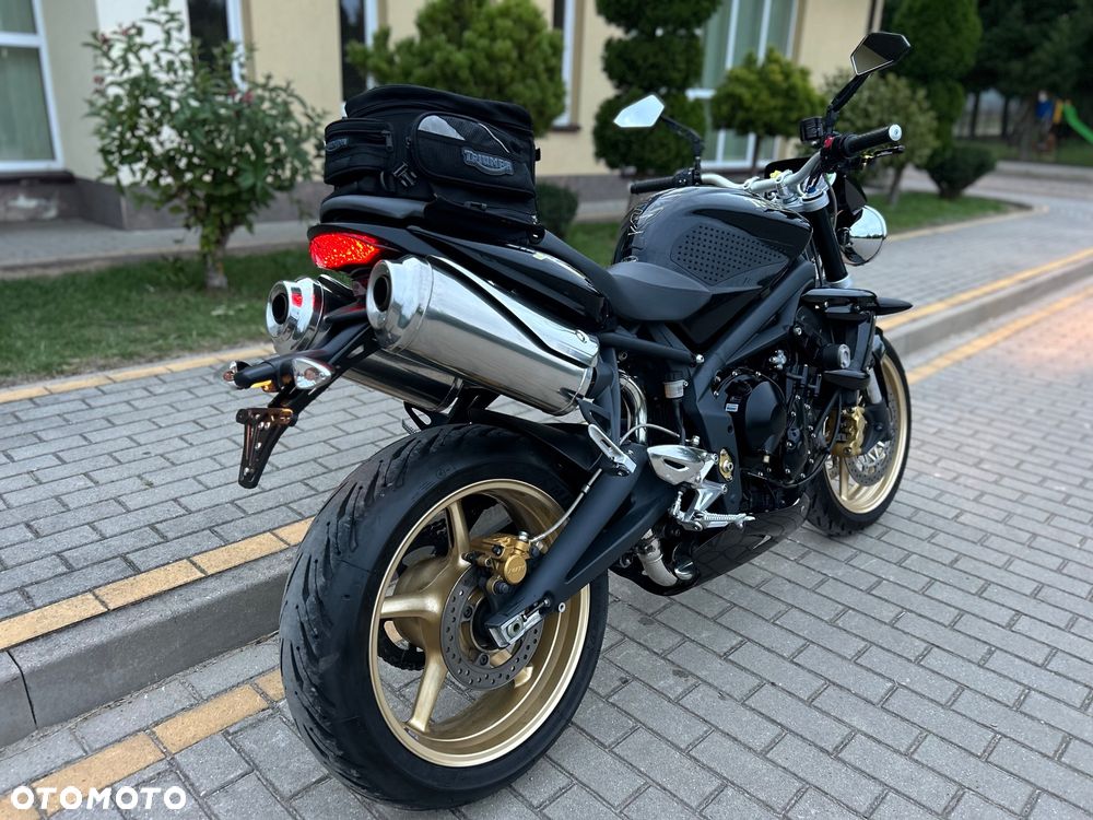 Triumph Street Triple - 7