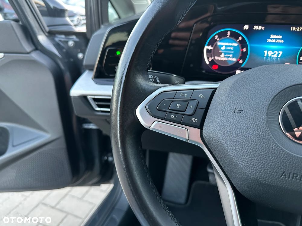 Volkswagen Golf - 10