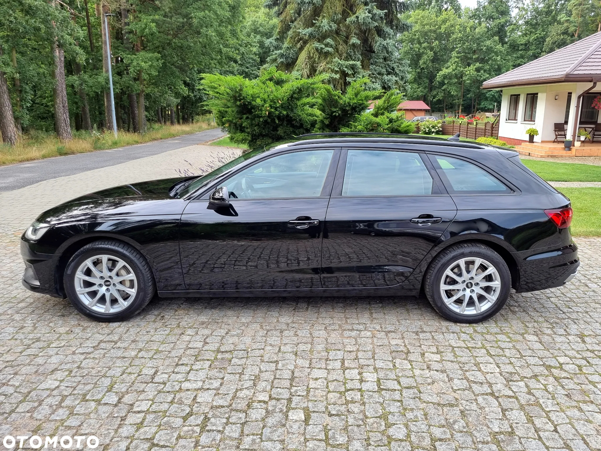 Audi A4 Avant 40 TFSI S tronic - 4