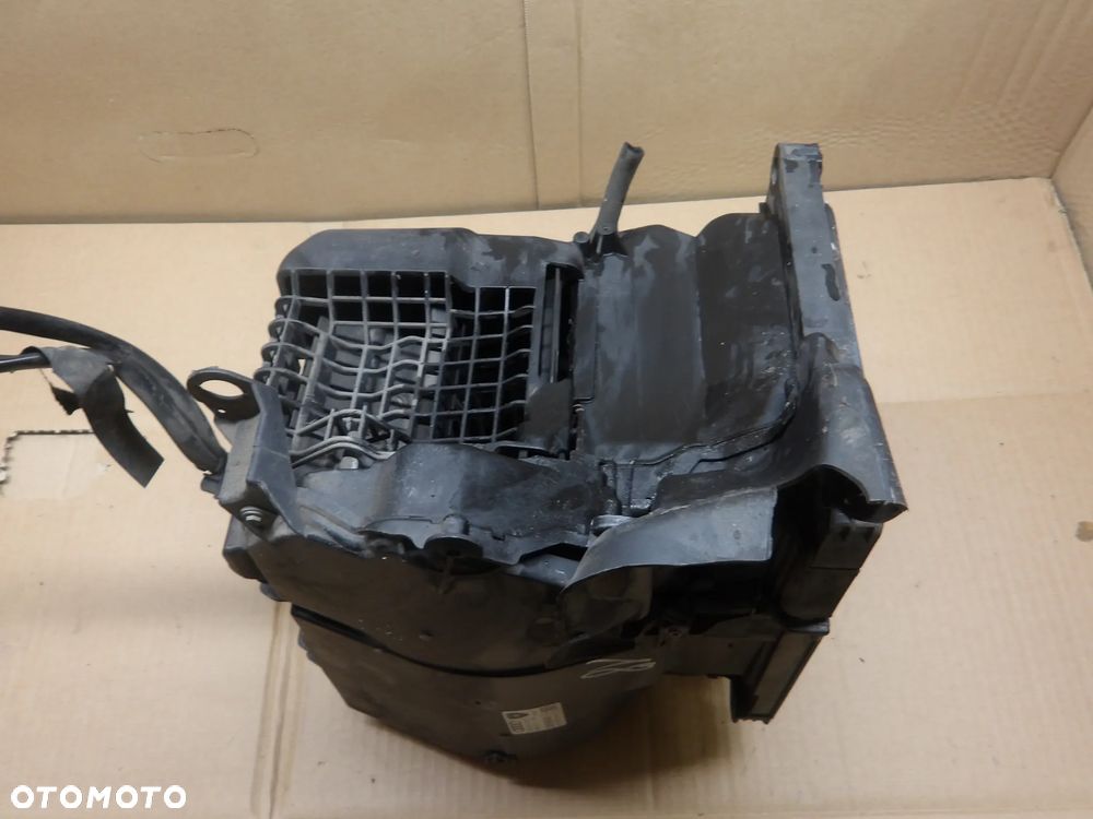 AUDI A6 C6 SEDAN 2.0TDI NAGRZEWNICA 4F0820155D - 3