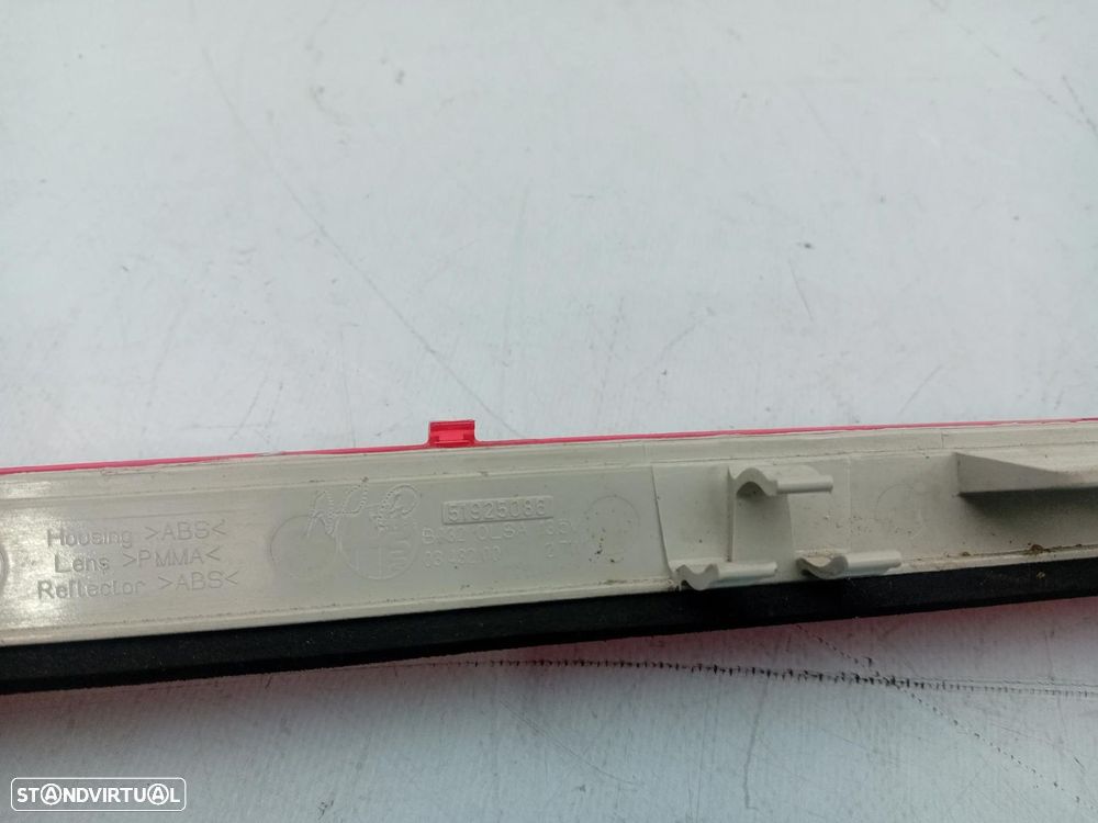 Luz stop adicional / 3º stop FIAT 500L (351_, 352_) - 4