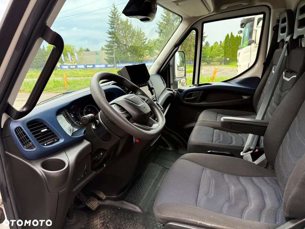 Iveco Daily 72C180, 3.0 180KM, Plandeka+winda 15EP, HiMatic, Niski przebieg, Bardzo zadbany - 19